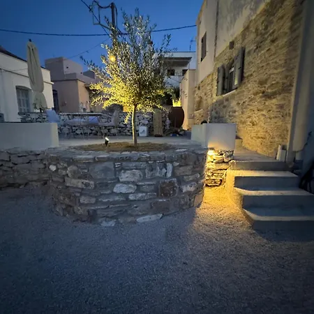 Daire Servena's Damarionas Village Naxos