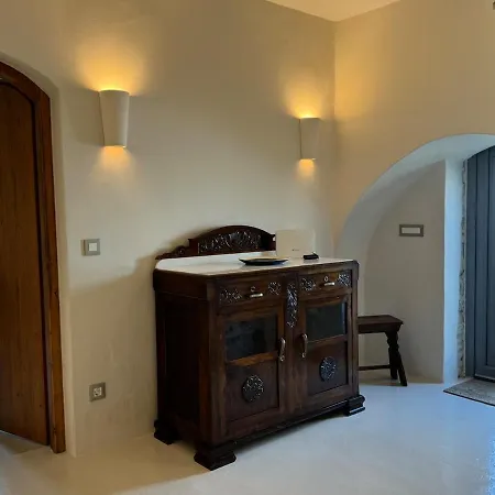 Servena's Damarionas Village Apartment Naxos