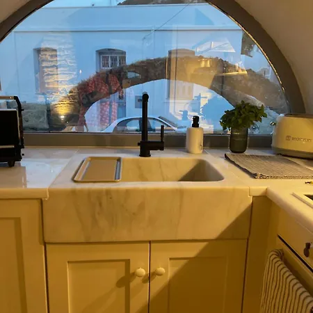 Daire Servena's Damarionas Village Naxos