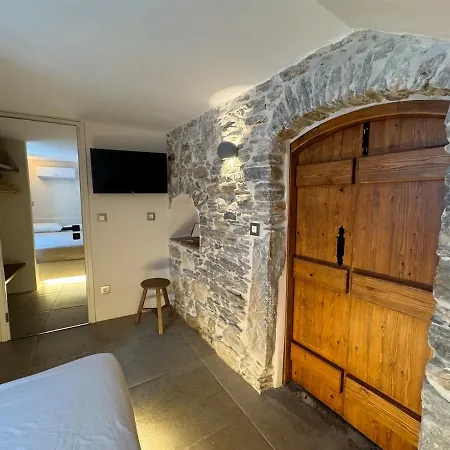 Servena's Damarionas Village Naxos