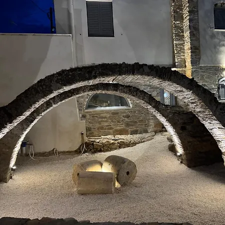 Апартаменты Servena's Damarionas Village Naxos