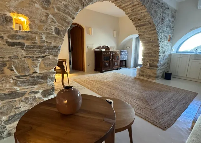 Servena's Damarionas Village * Naxos