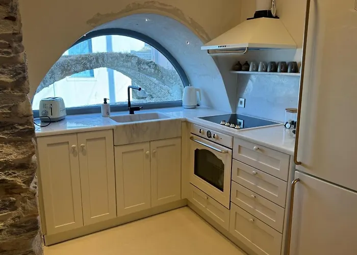 Servena's Damarionas Village *