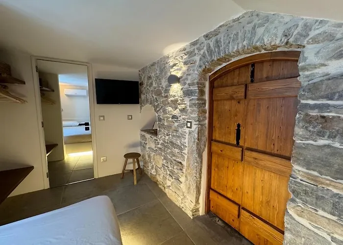 Servena's Damarionas Village Naxos