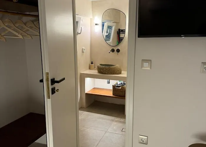 Servena's Damarionas Village